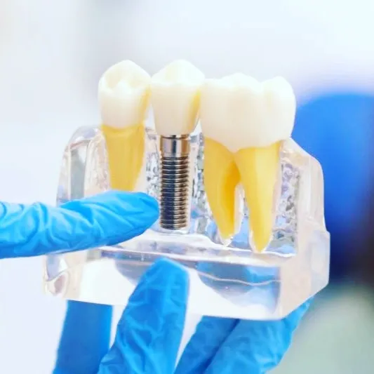 歯周病の改善は、ただ口腔内の健康を守るだけでなく、快適な息を...